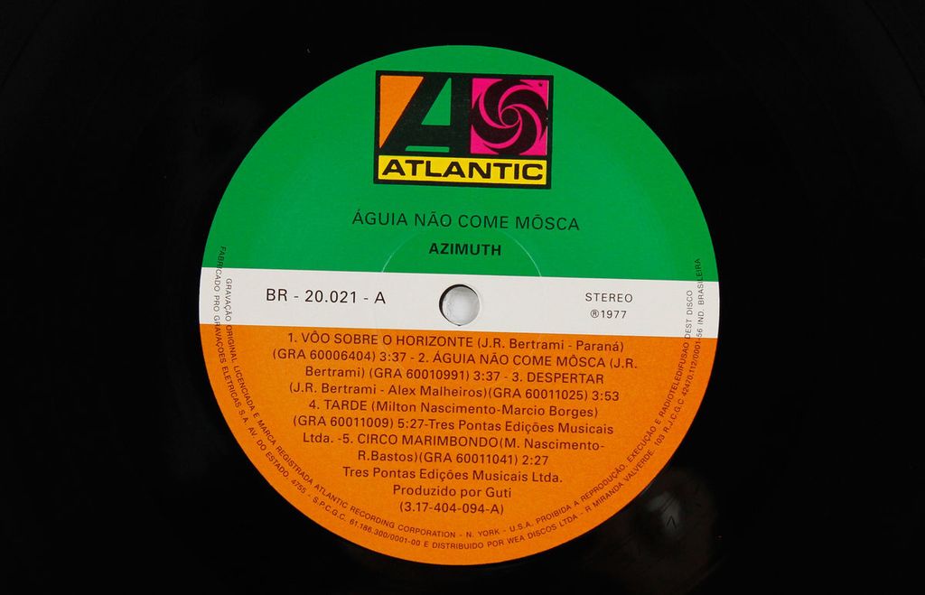 Azymuth—Aguia Nao Come Mosca 04