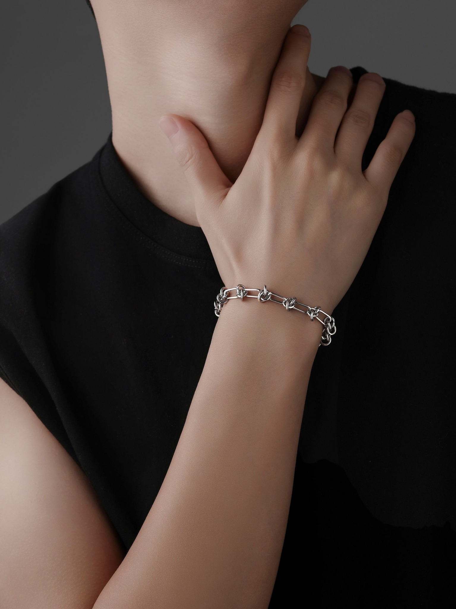 LINE_ALBUM_UCB003_251226_2