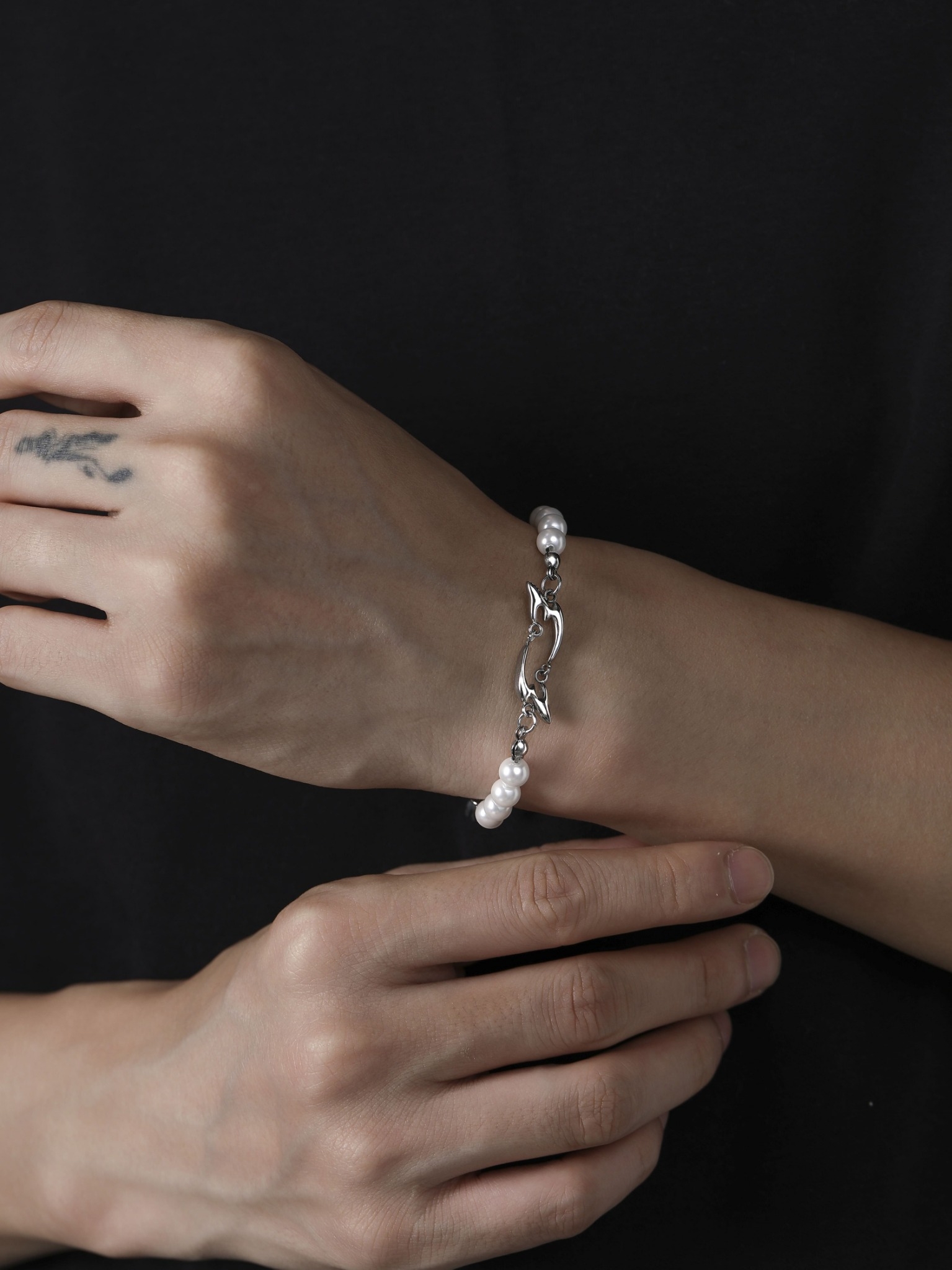 LINE_ALBUM_UCB010_251226_3