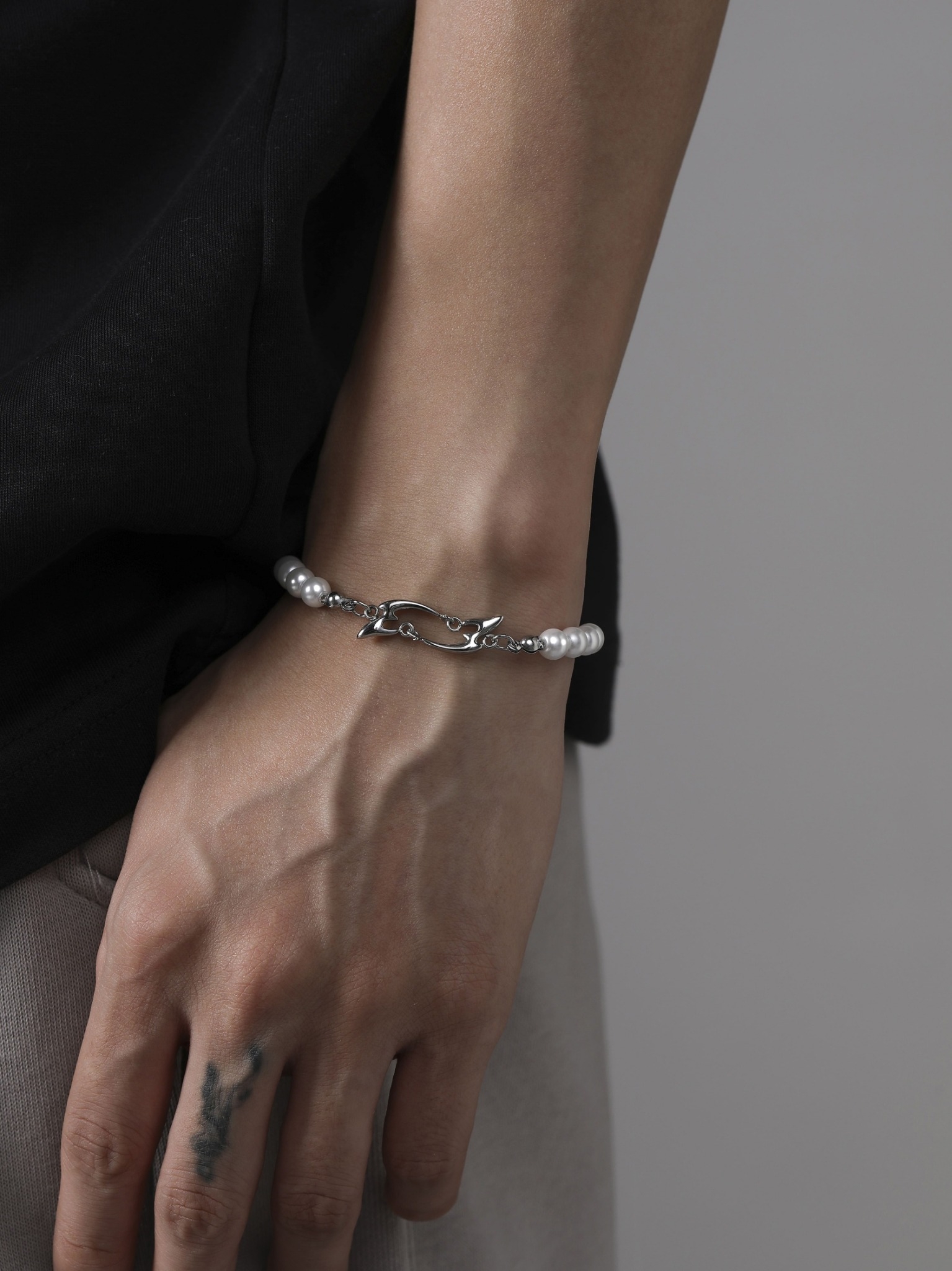 LINE_ALBUM_UCB010_251226_2