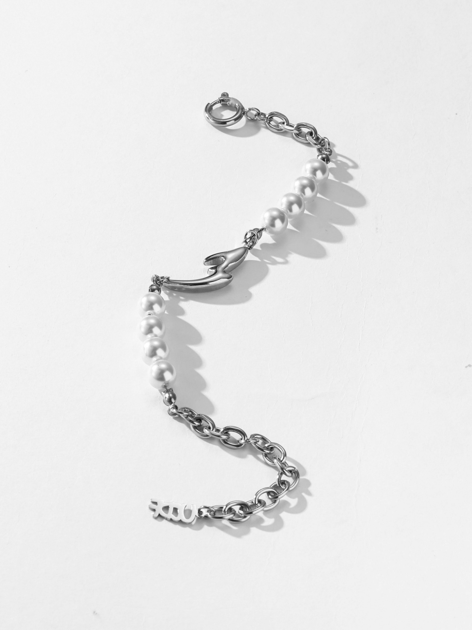 LINE_ALBUM_UCB011_251226_6