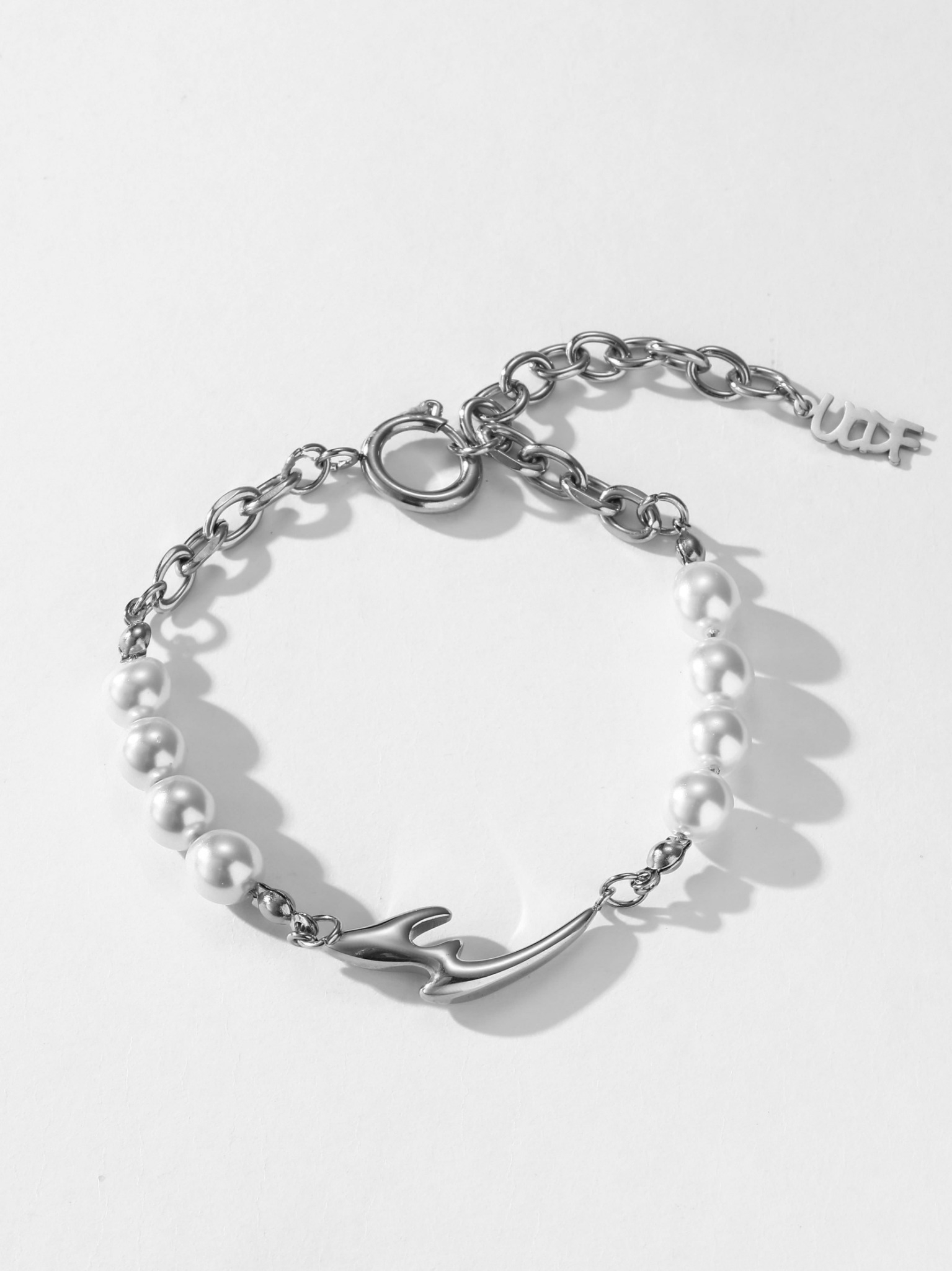 LINE_ALBUM_UCB011_251226_8