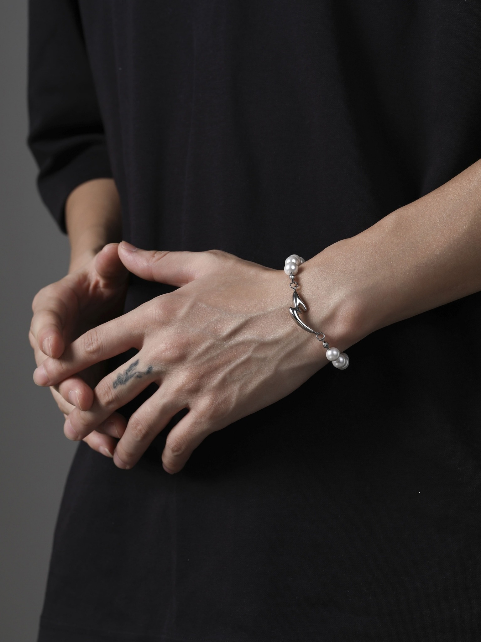 LINE_ALBUM_UCB011_251226_2