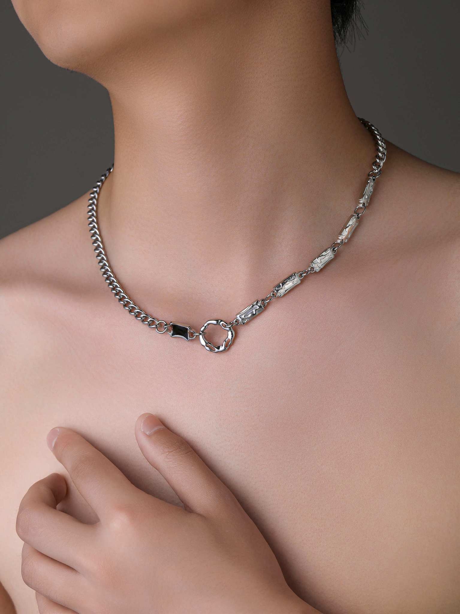 LINE_ALBUM_UCA013_251226_1