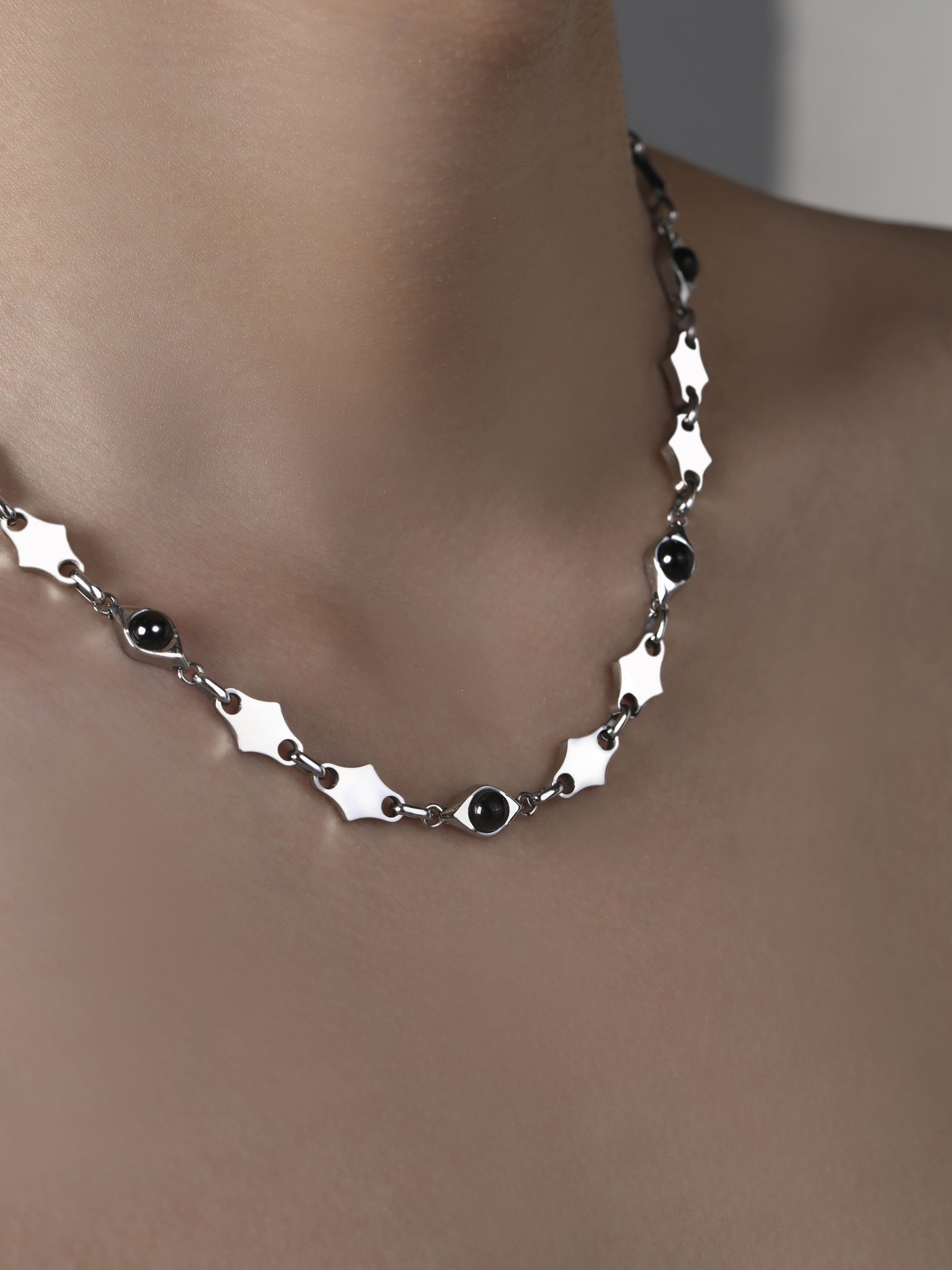 LINE_ALBUM_UCA016_251226_1