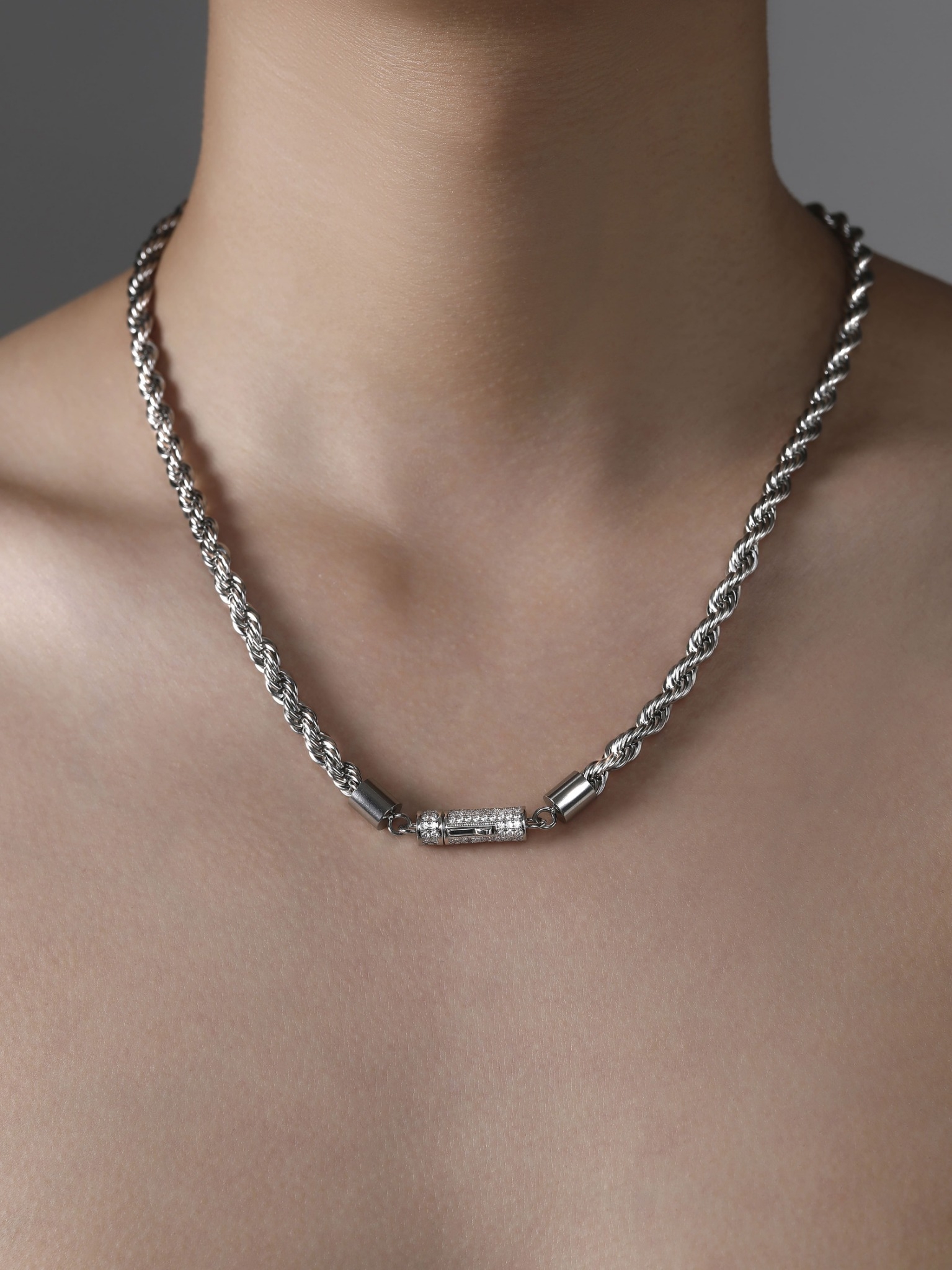 LINE_ALBUM_UCA017_251226_3