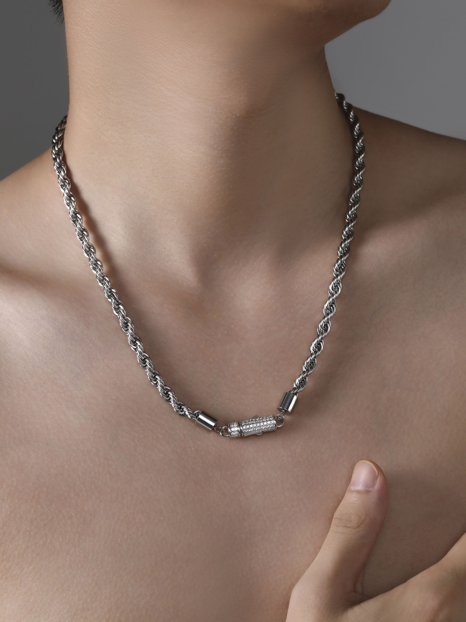 LINE_ALBUM_UCA017_251226_2