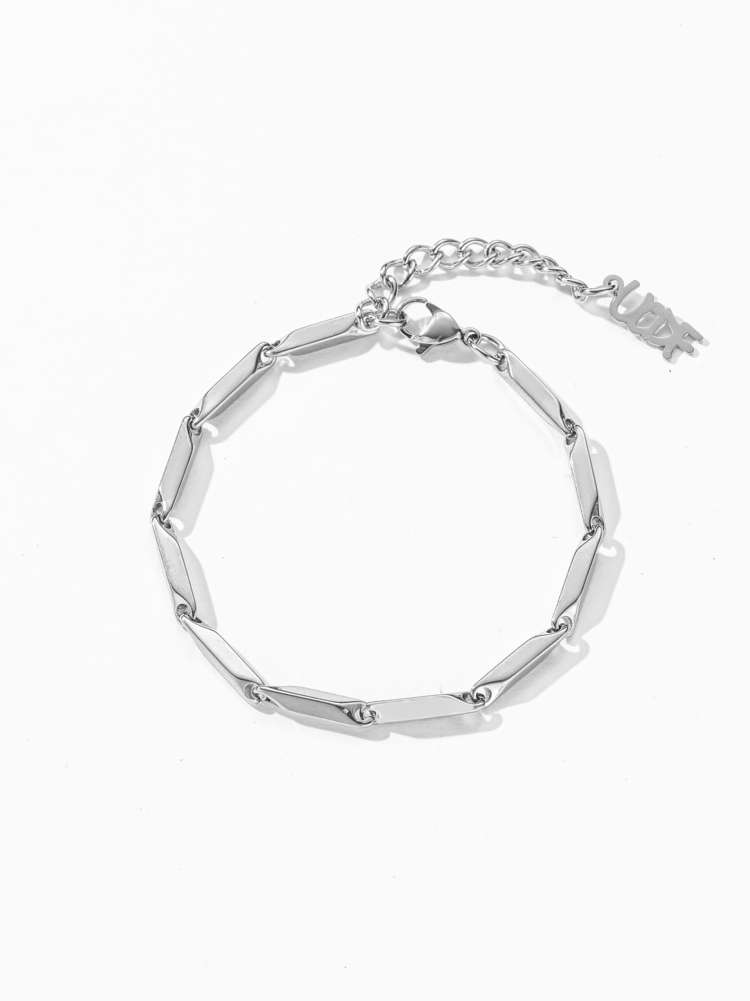 LINE_ALBUM_UCB004_251226_8