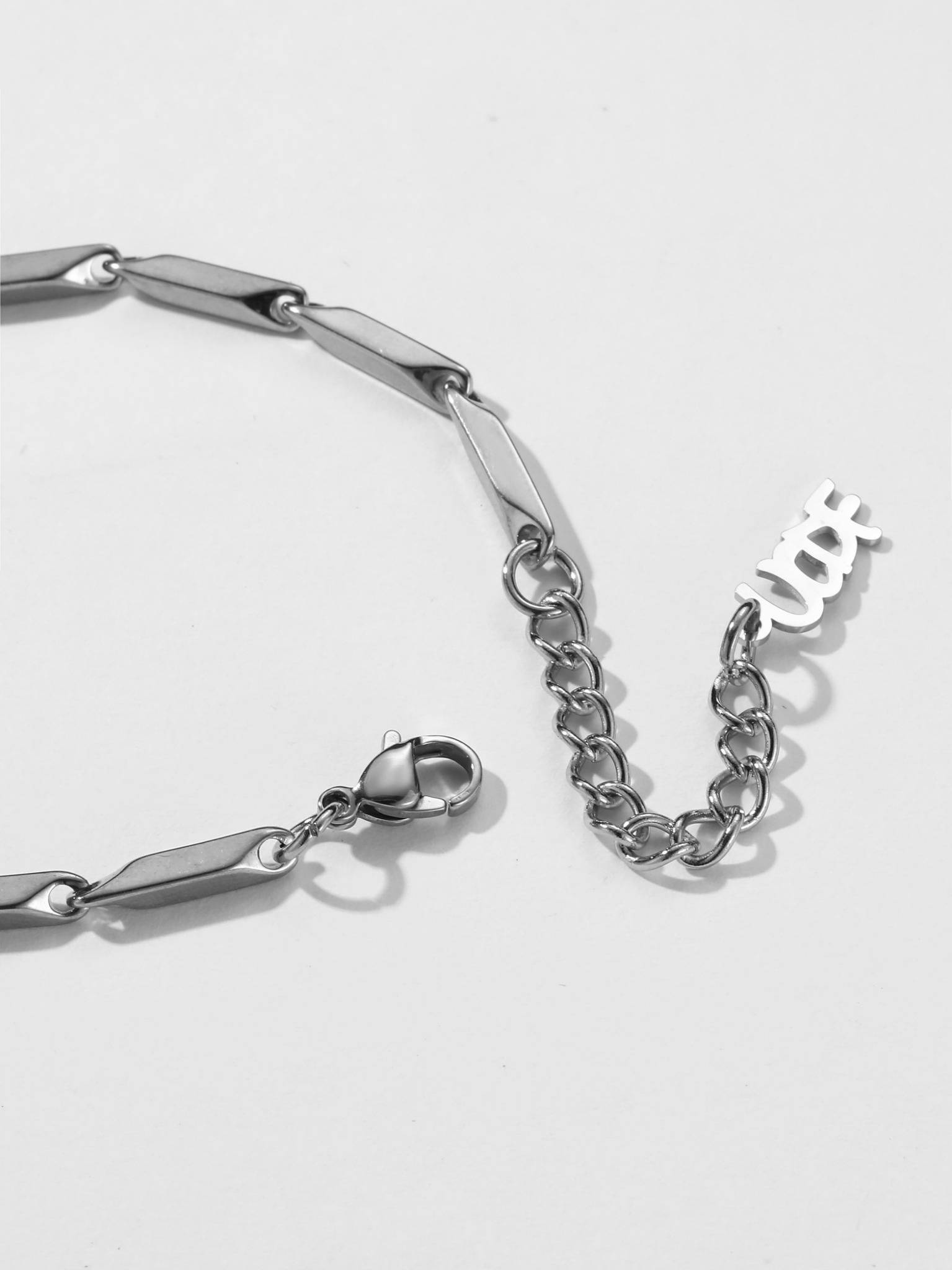 LINE_ALBUM_UCB004_251226_7