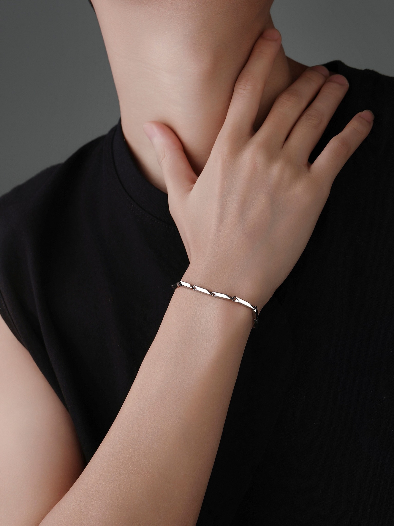 LINE_ALBUM_UCB004_251226_2