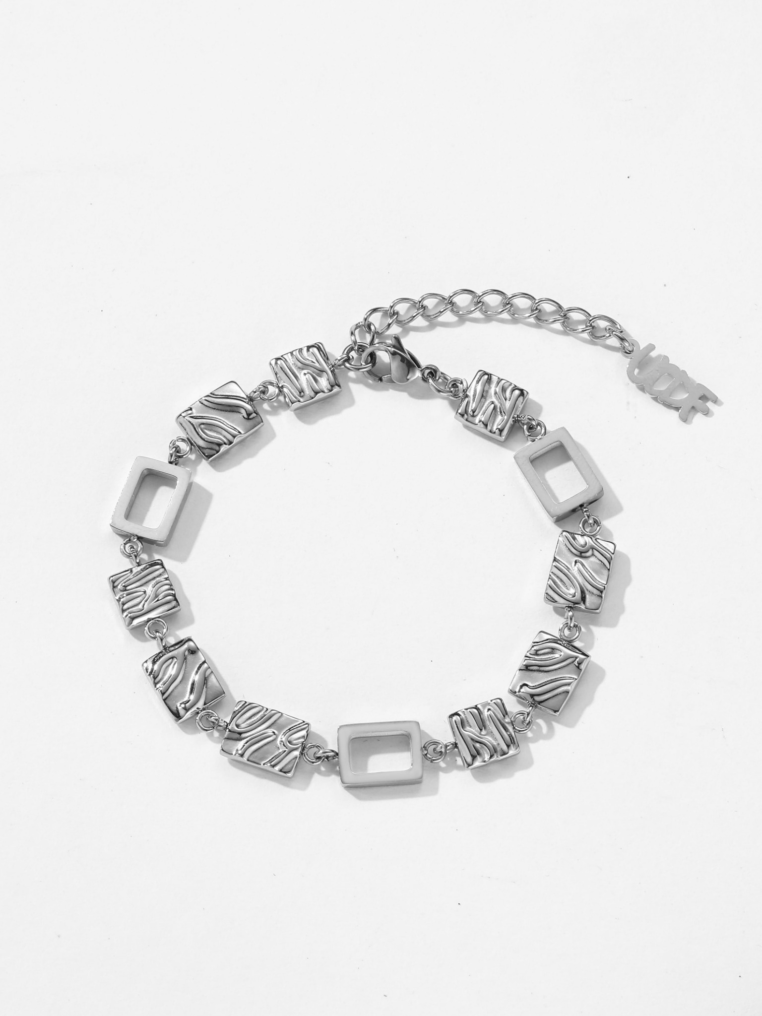 LINE_ALBUM_UCB001_251226_8