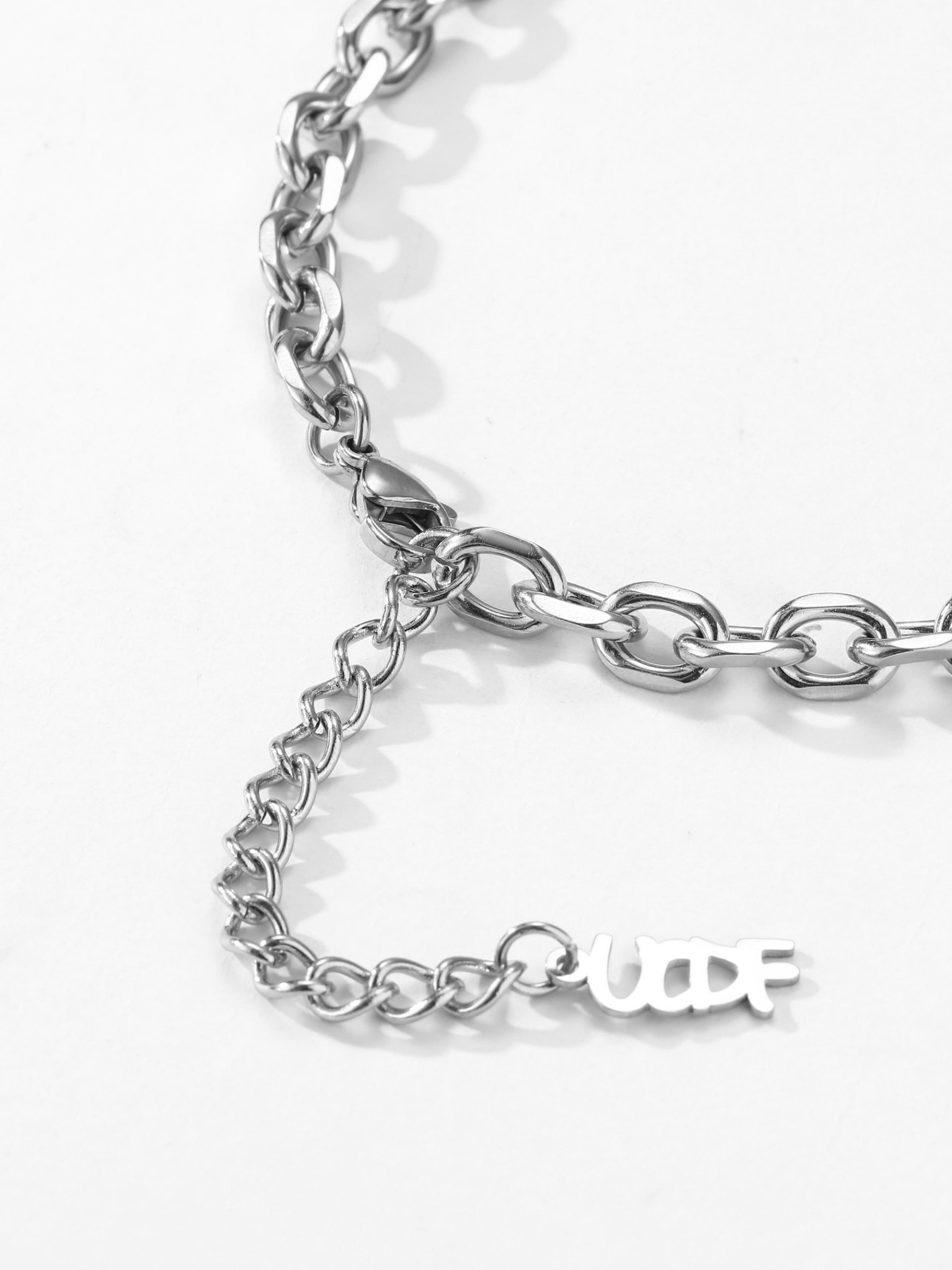 LINE_ALBUM_UCA028_251226_5