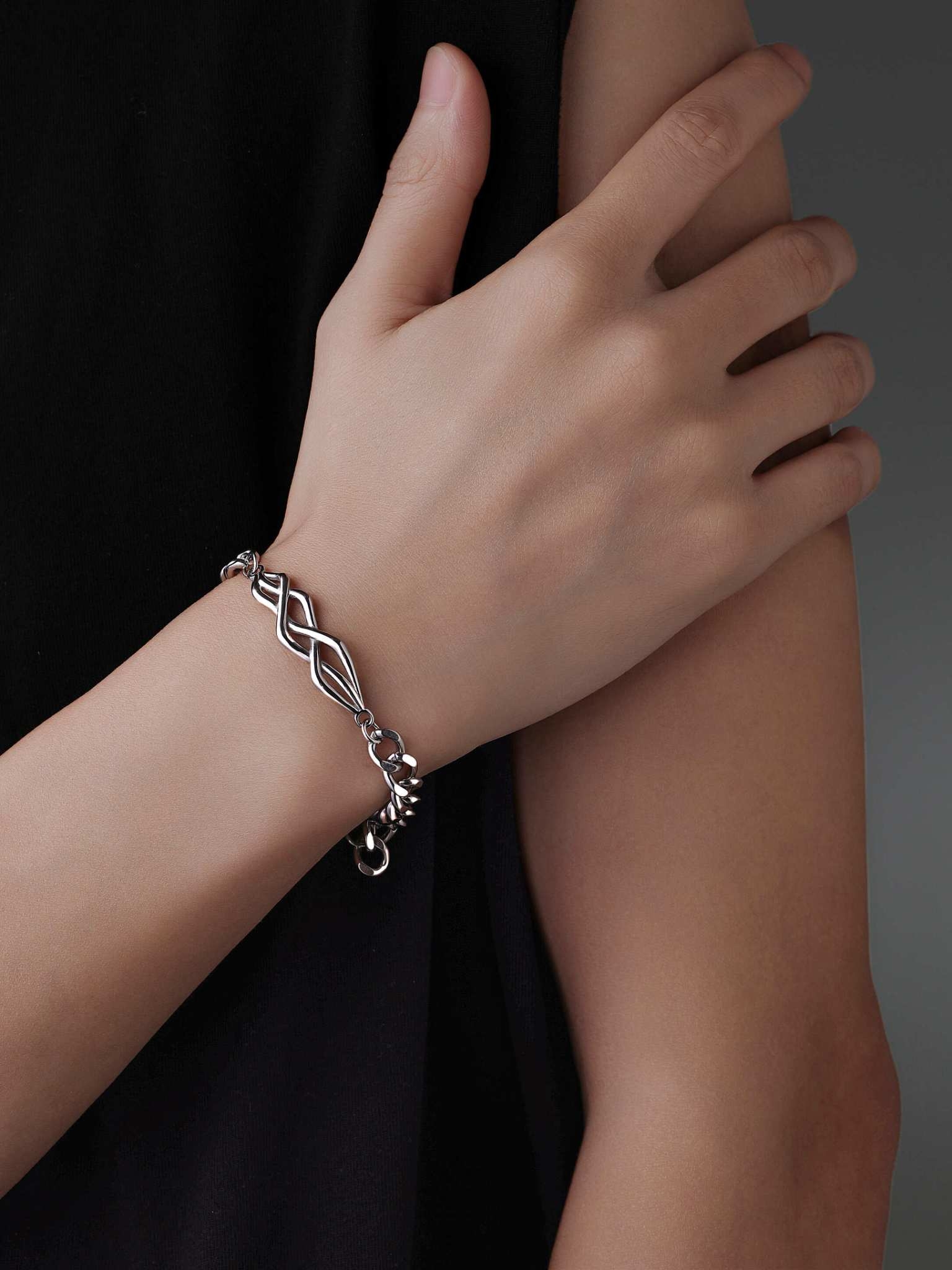 LINE_ALBUM_UCB002_251226_3