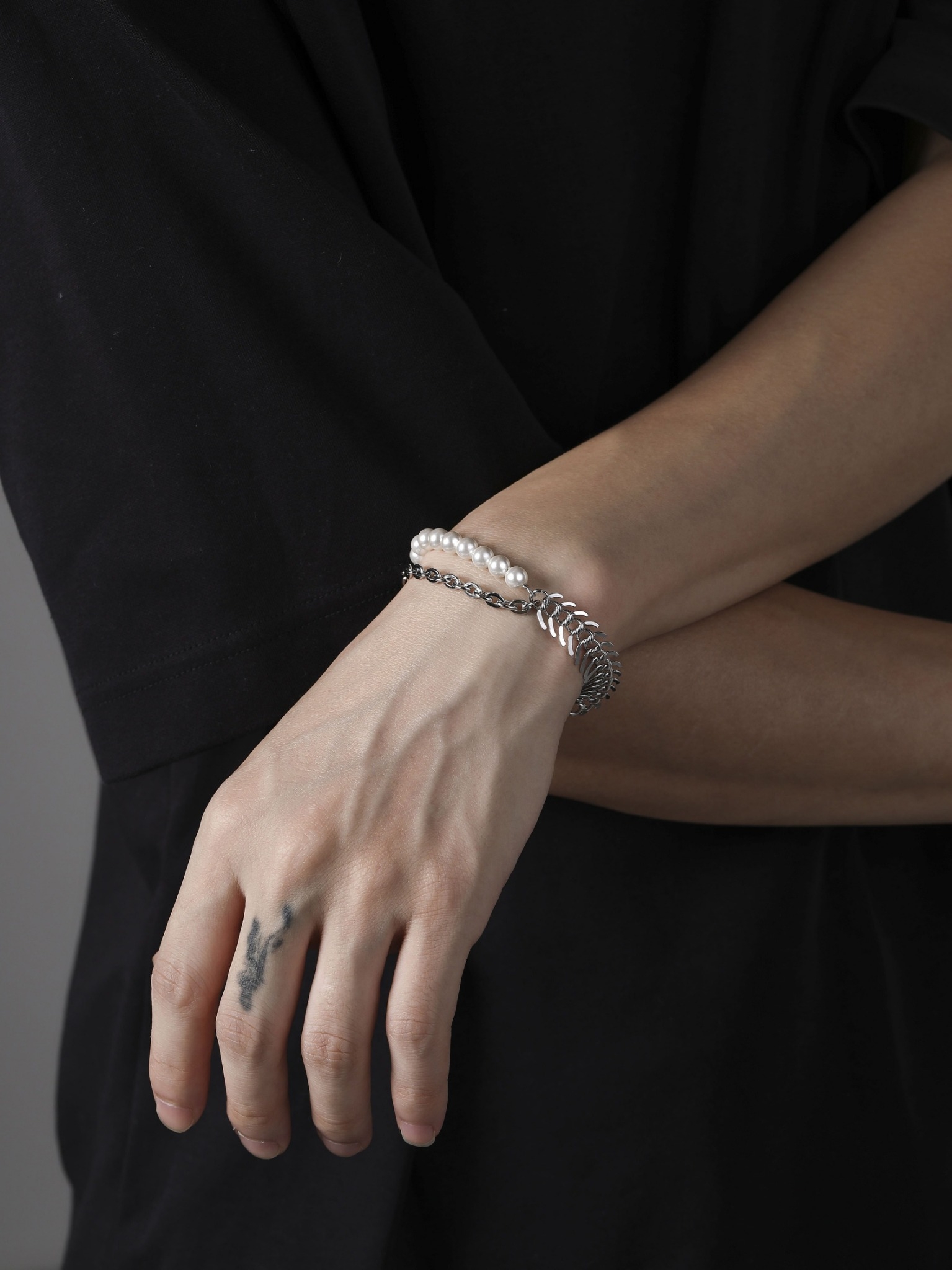 LINE_ALBUM_UCB015_251226_1