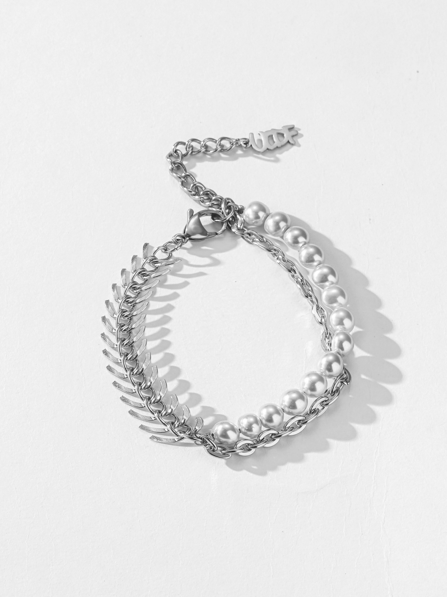 LINE_ALBUM_UCB015_251226_8