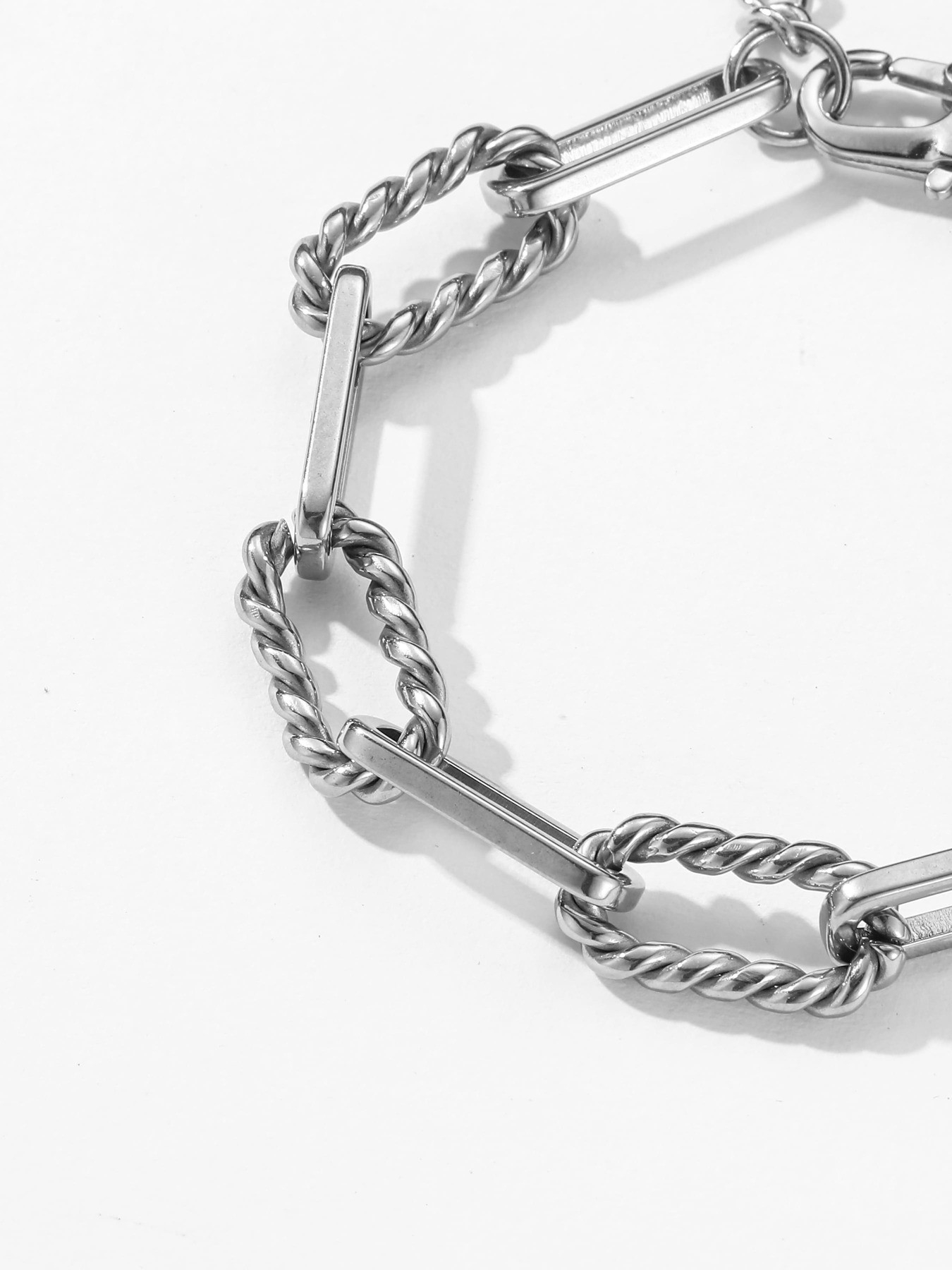 LINE_ALBUM_UCB005_251226_6