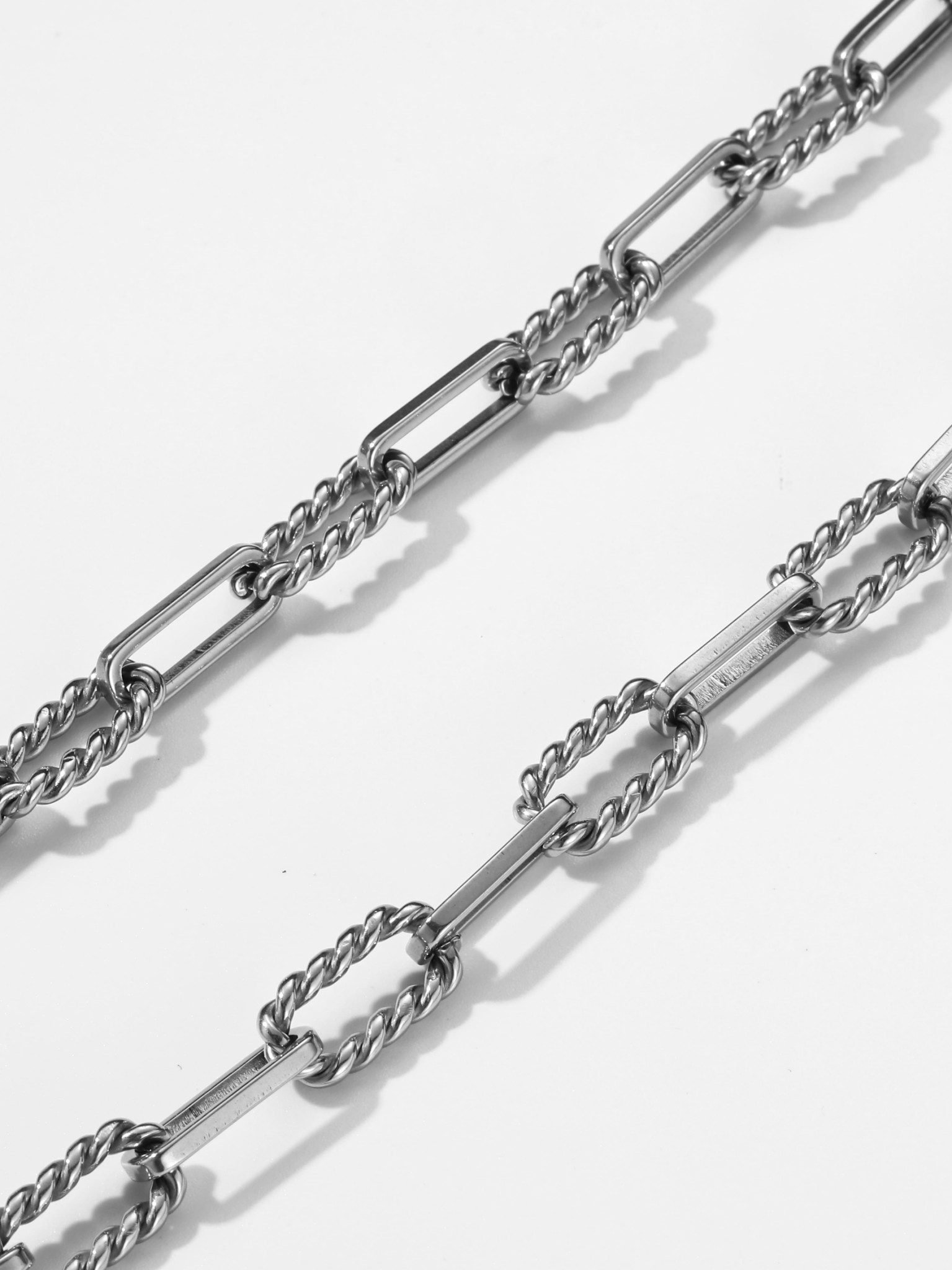 LINE_ALBUM_UCA007_251226_7