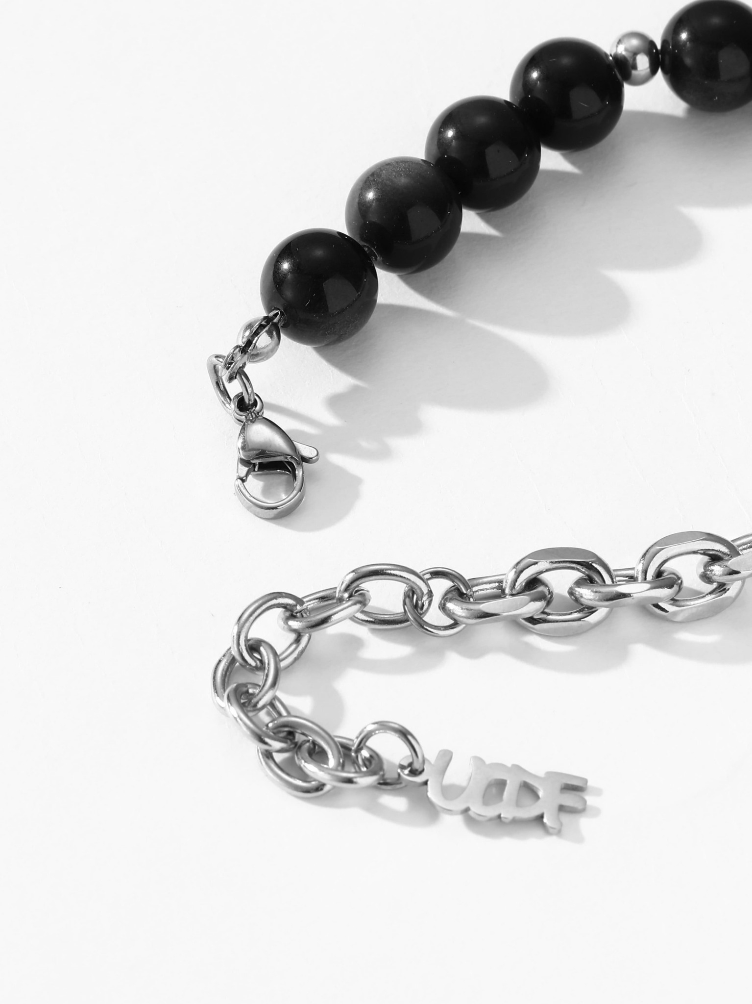 LINE_ALBUM_UCB009_251226_5