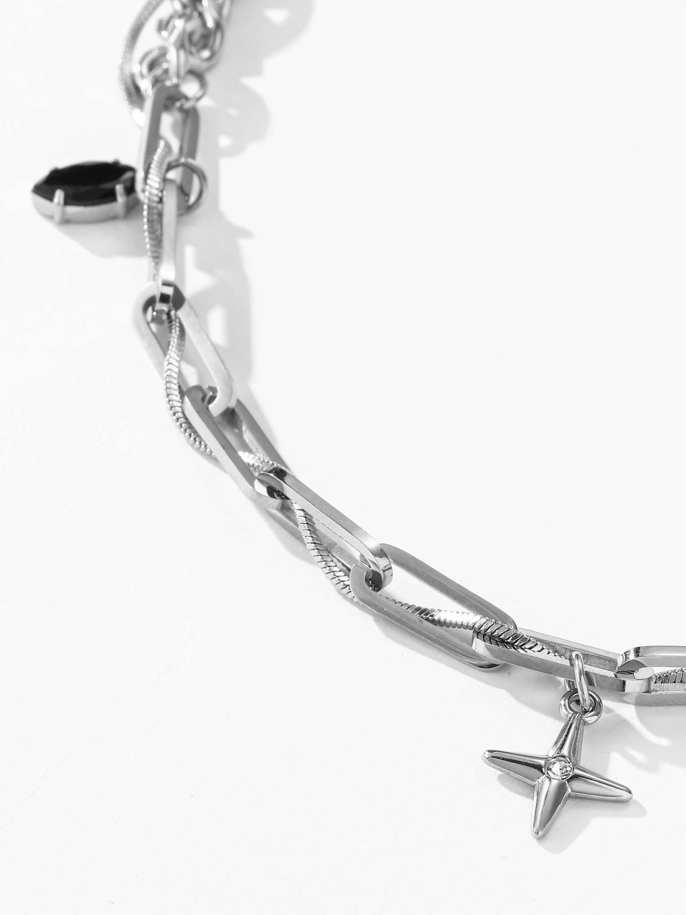 LINE_ALBUM_UCA024_251226_5