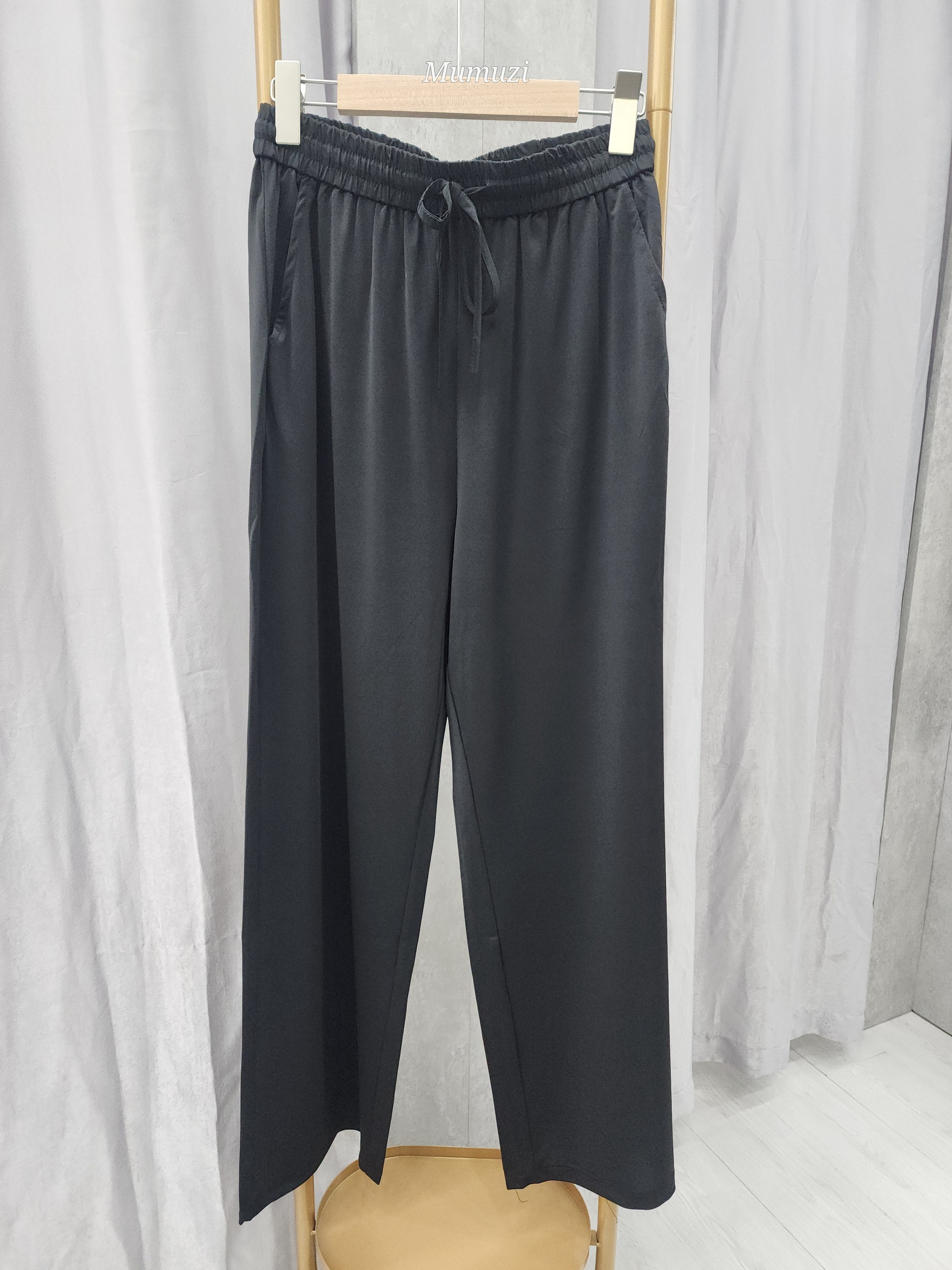  MUMUZI 薄款垂墜直筒長褲 中大尺碼 CL6618