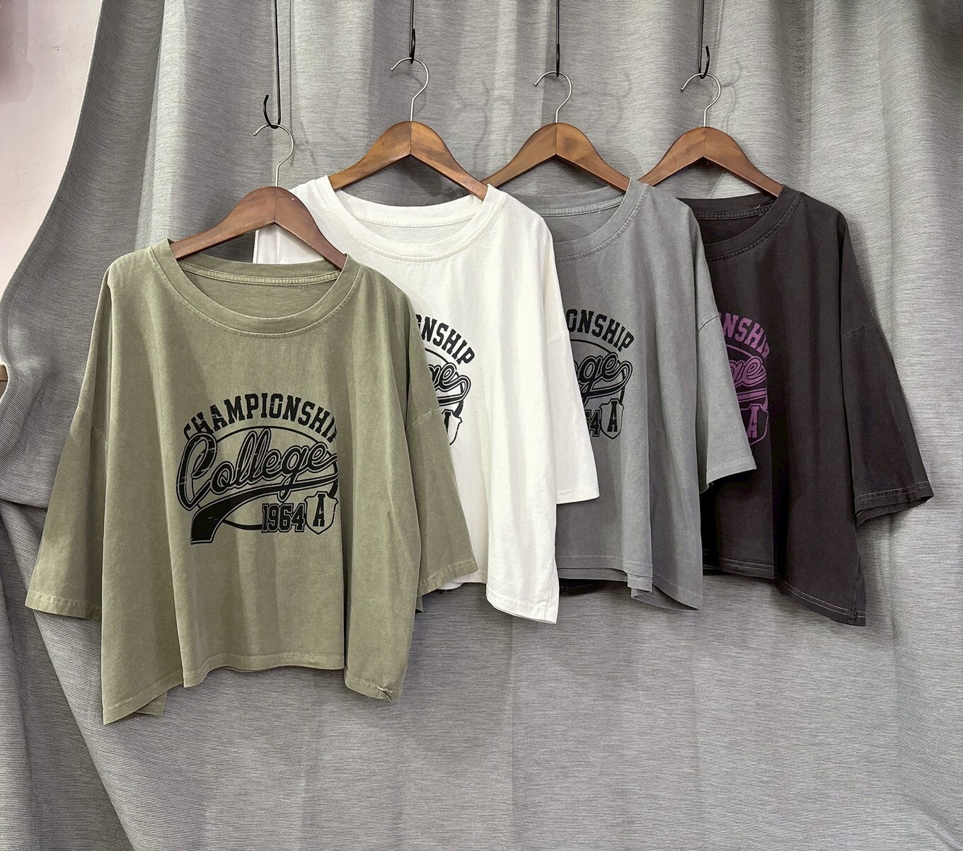 MUMUZI COLLEGE寬短T 中大尺碼 LM3081