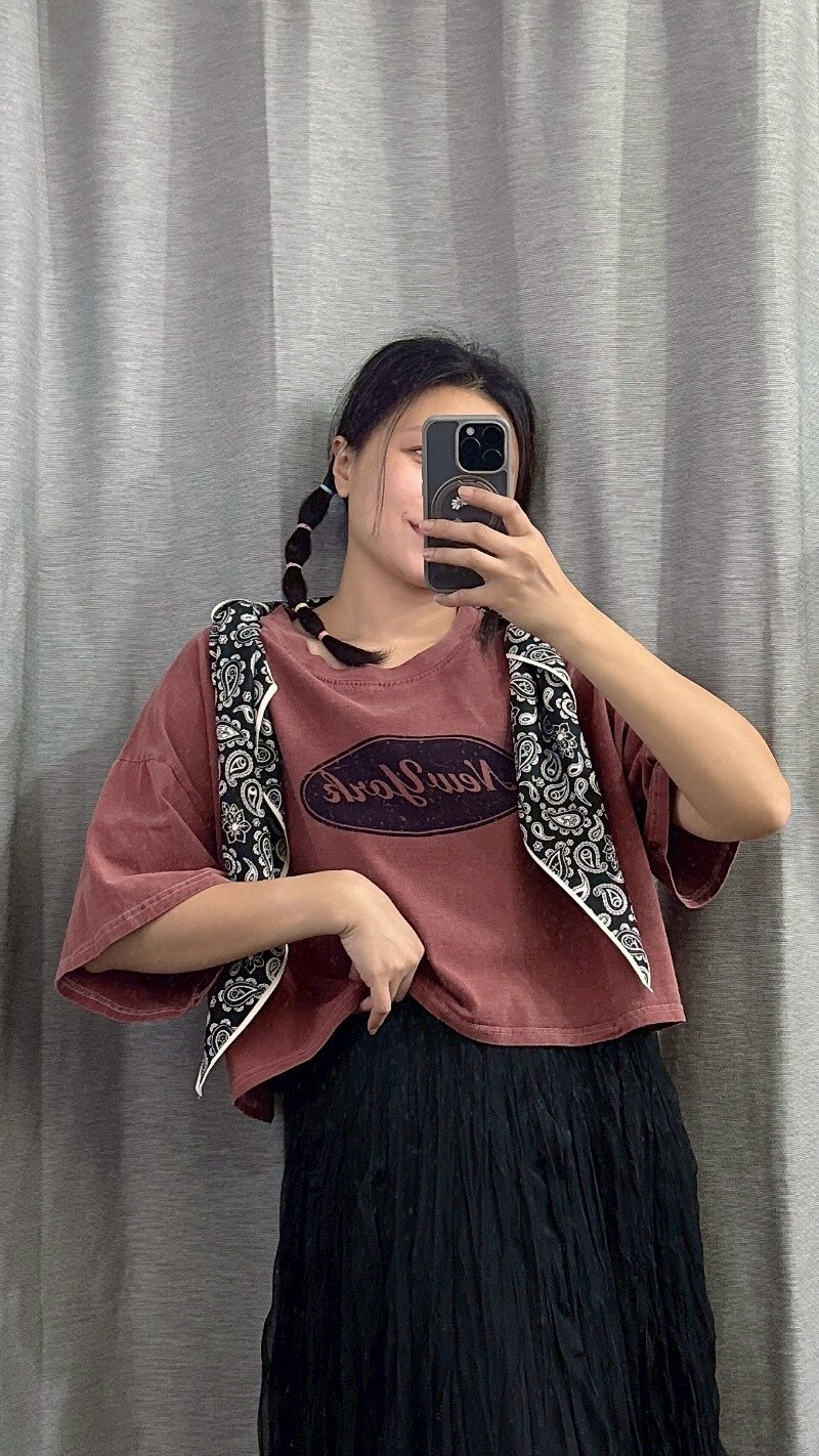 MUMUZI 圓圈草寫NY寬短T 中大尺碼 LM3046-5