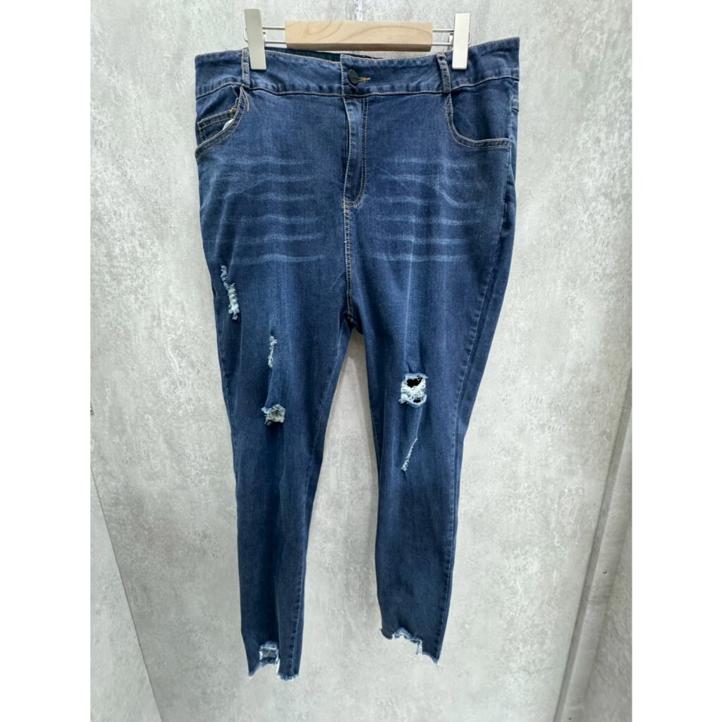 tw-11134207-820la-mk9d09409nnn7f