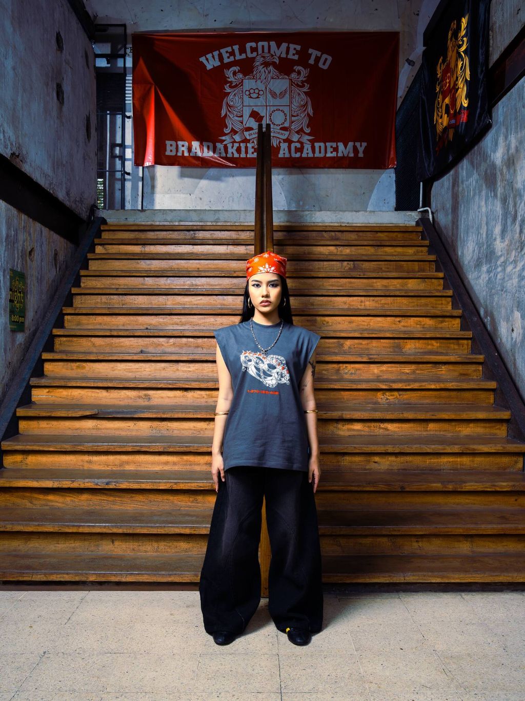 photo_6199570775799434488_w