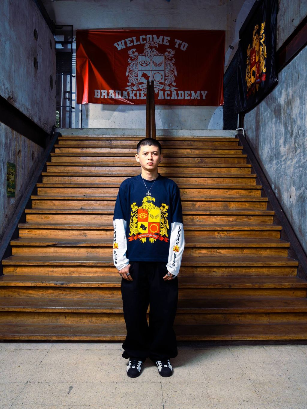 photo_6199570775799434486_w