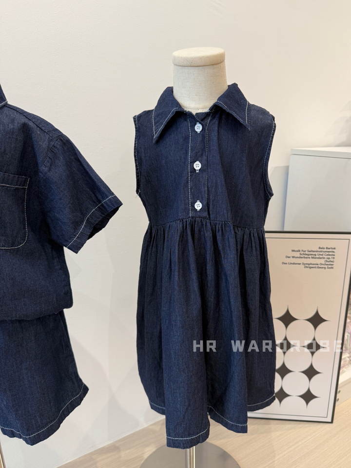 HR WARDROBE