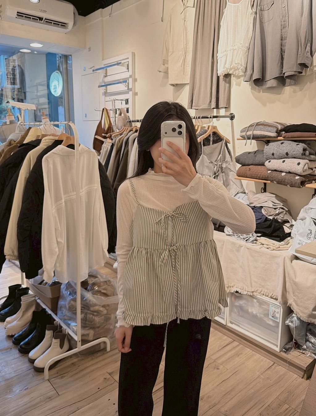 LINE_ALBUM_202634_260304_26