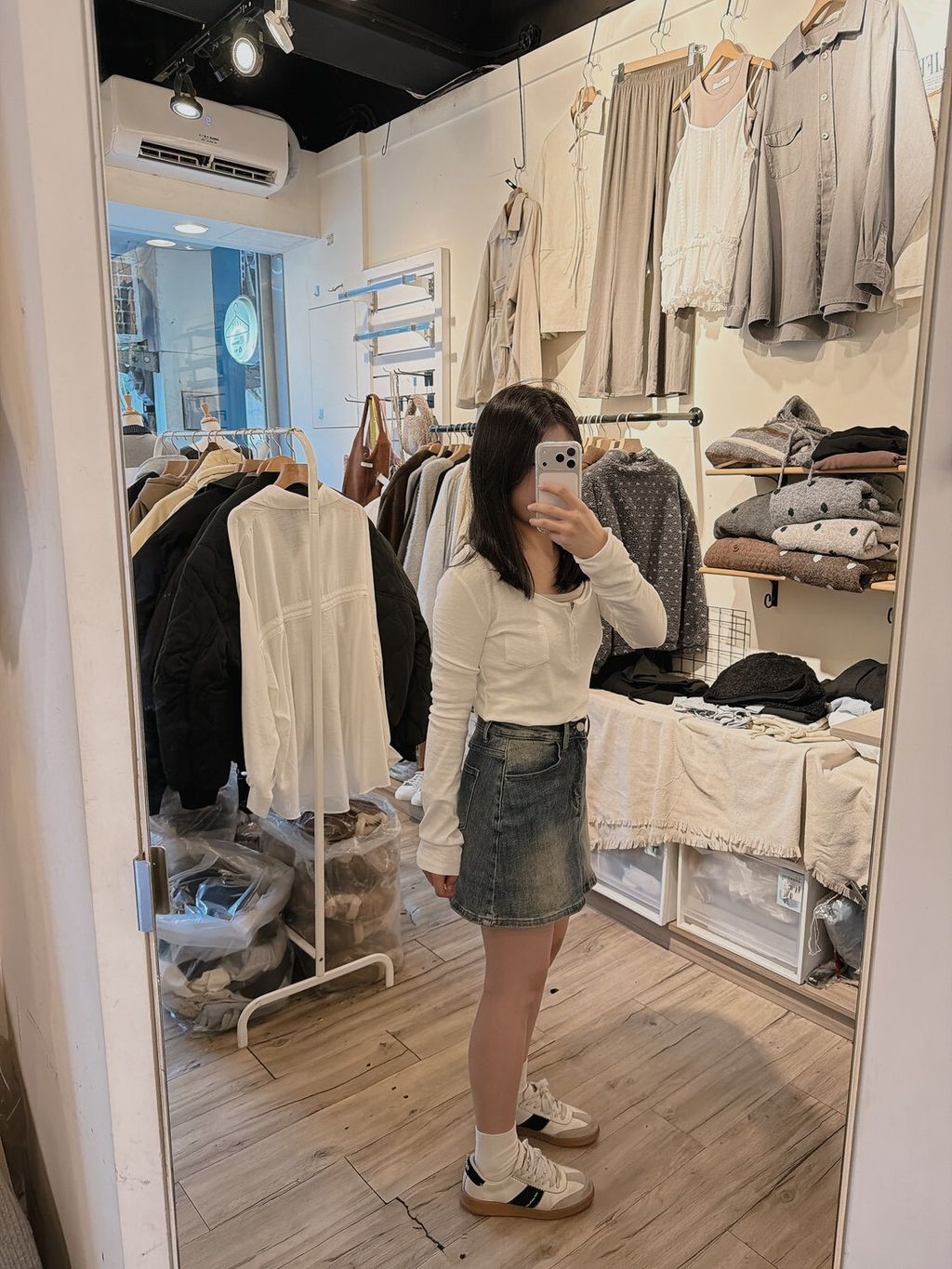 LINE_ALBUM_202635_260305_17