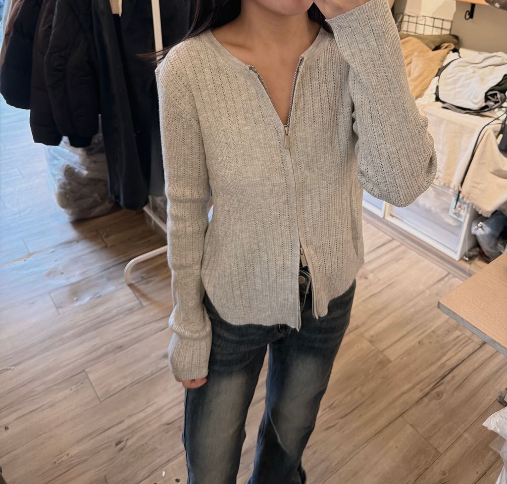 C763E274-49A4-446B-BF46-211F7083A7FA