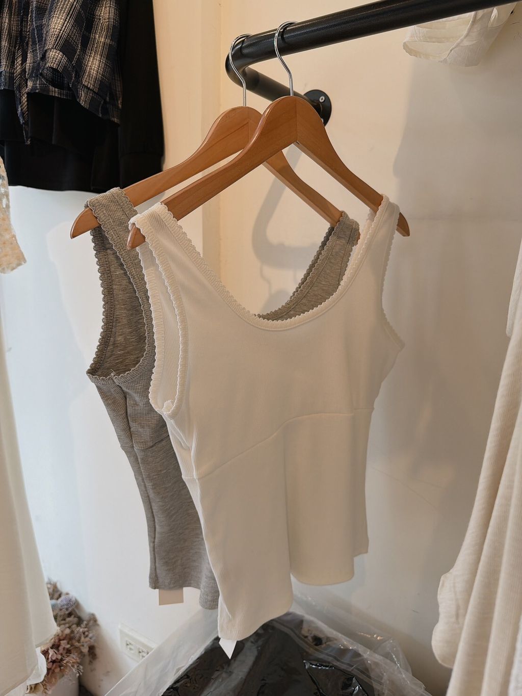 LINE_ALBUM_202642_260402_6