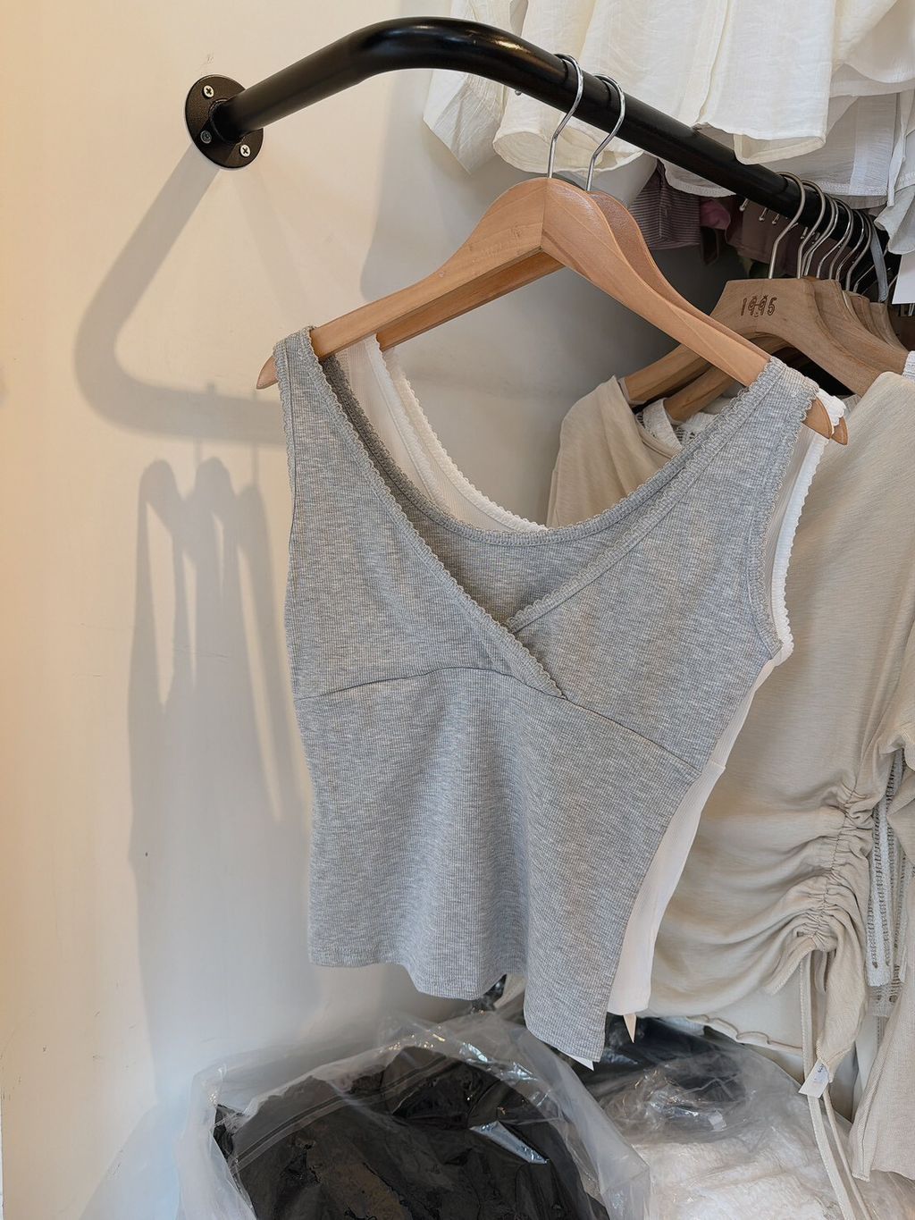 LINE_ALBUM_202642_260402_5