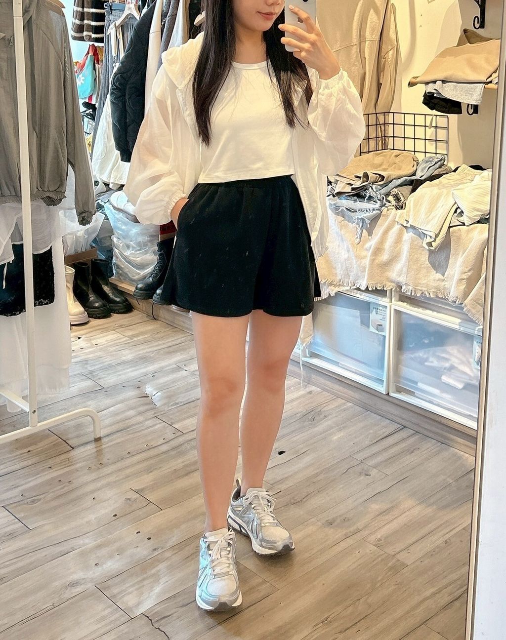 LINE_ALBUM_202558_250508_52