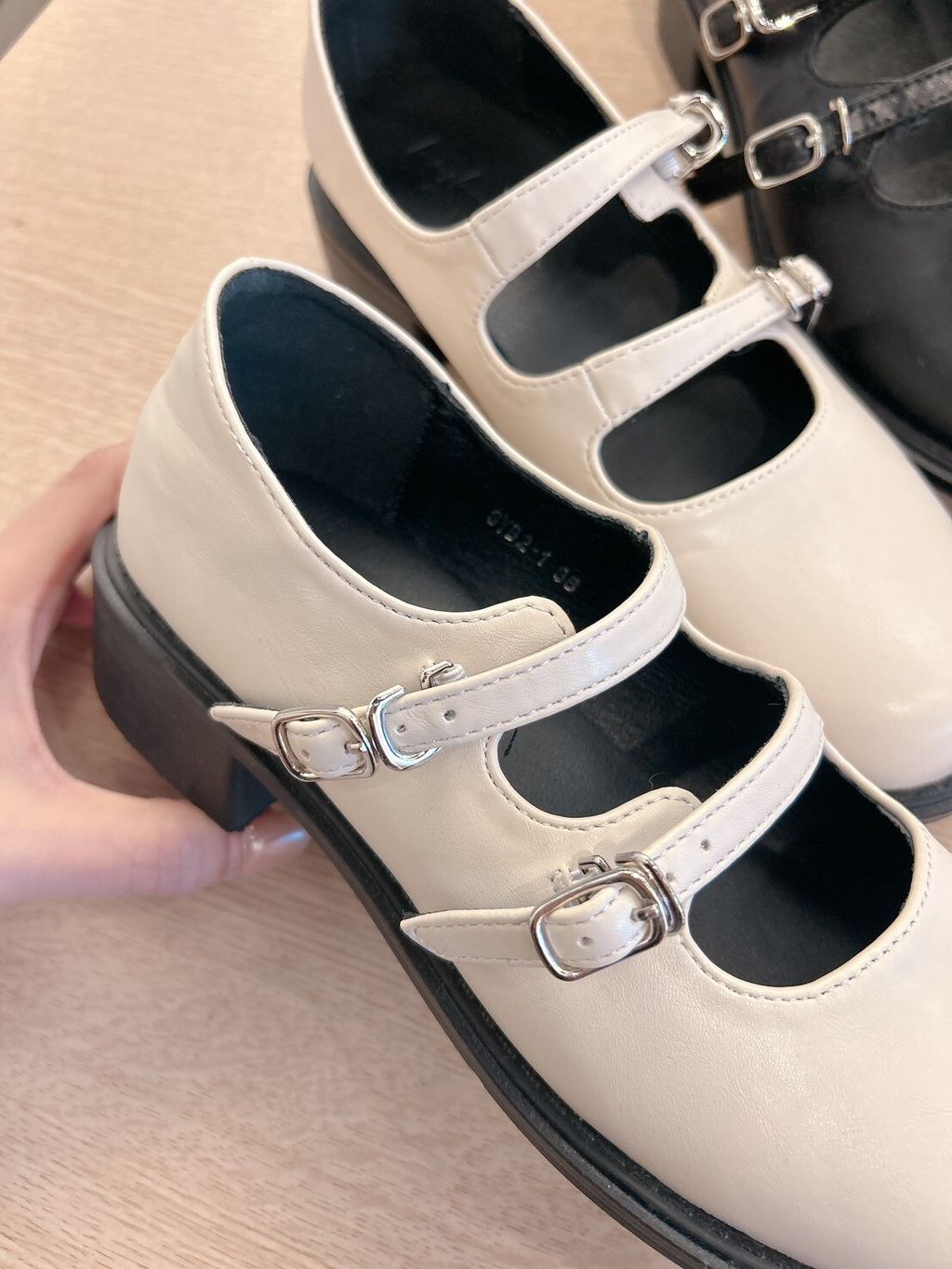 LINE_ALBUM_202564_250604_23