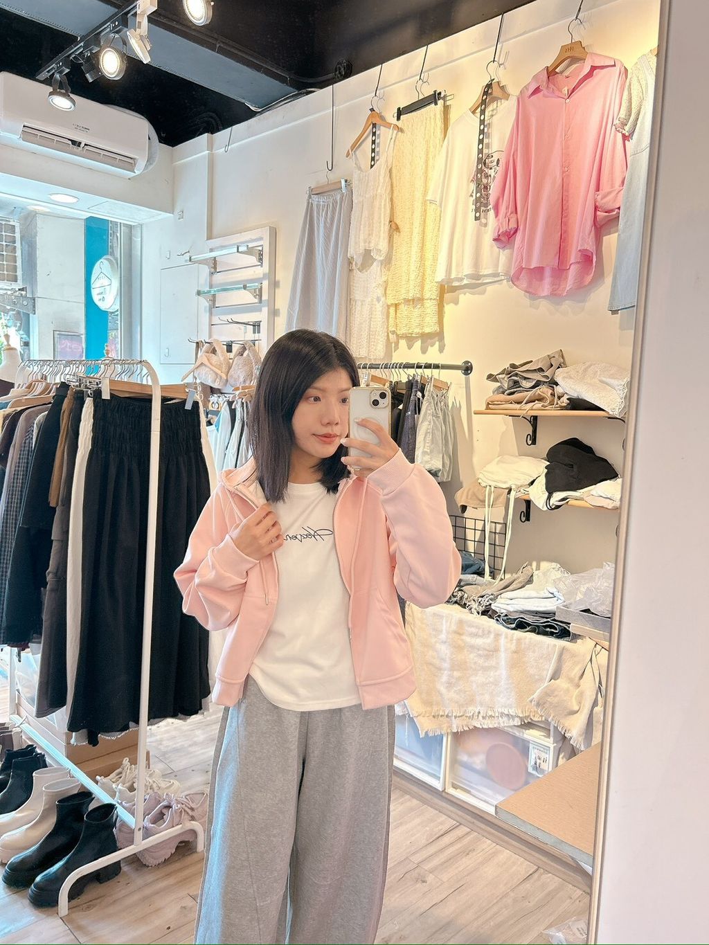 LINE_ALBUM_20251023_251023_37