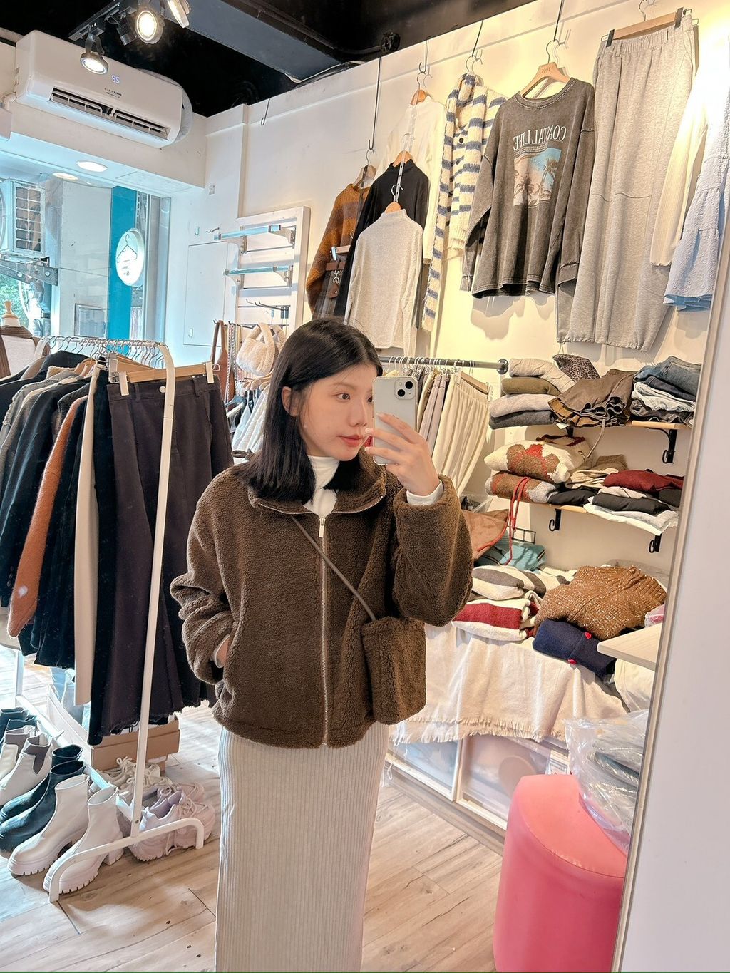 LINE_ALBUM_20251210_260104_16