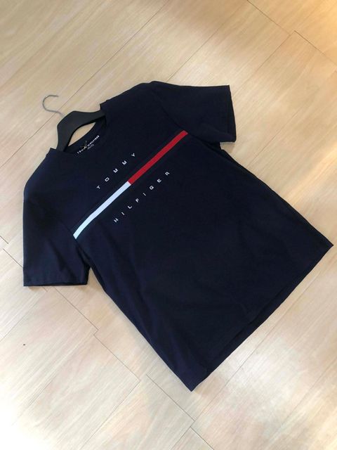 tommy 深蓝色上衣 1