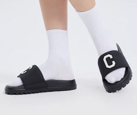 a4138d42-0906-4f01-a8b9-a3372f2d113d