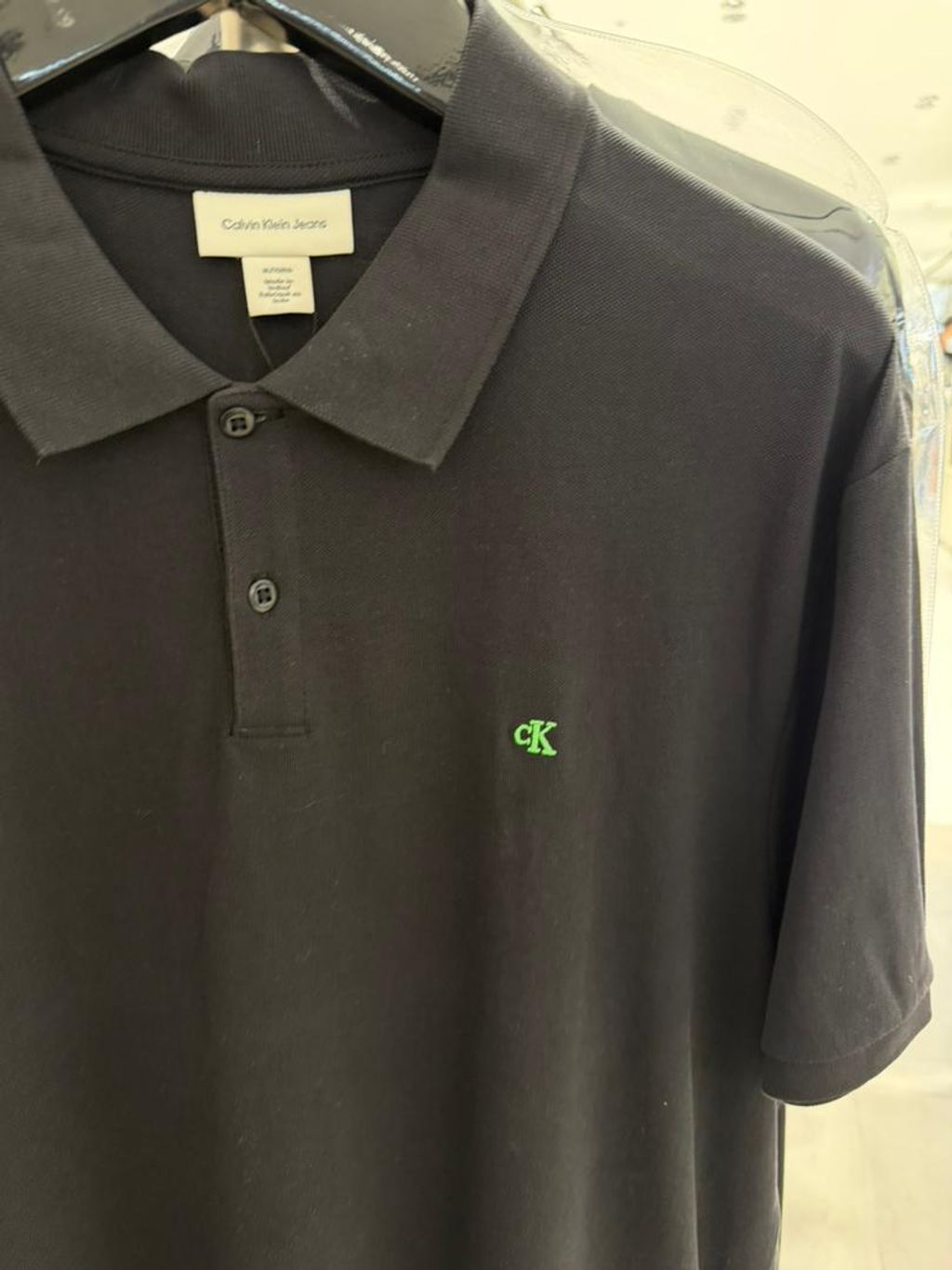 7045d122-5a21-4044-808d-537c1fe368a3