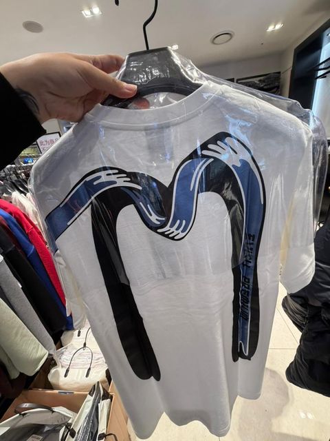 aceda165-ffb0-442a-b69a-4342767d253e