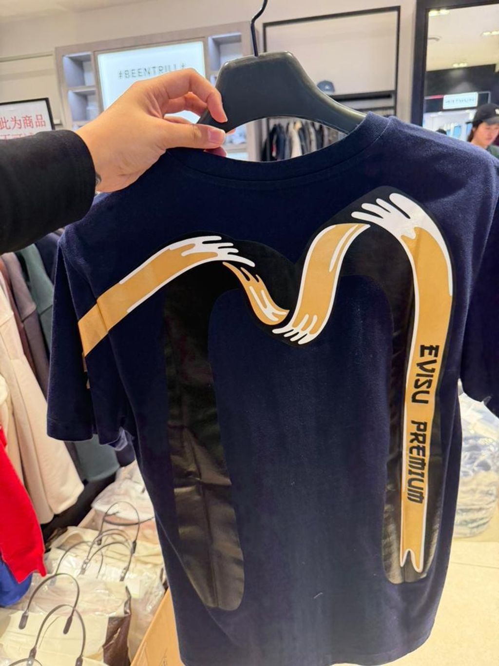 f8c220d2-aa51-4f98-a61b-3b688cc2bc6b