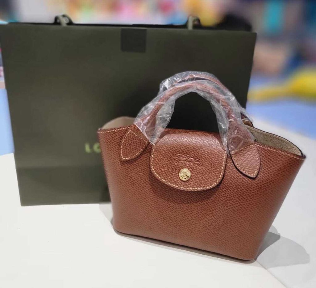 57c3061f-23e3-4da2-9e62-729d7216fd1b