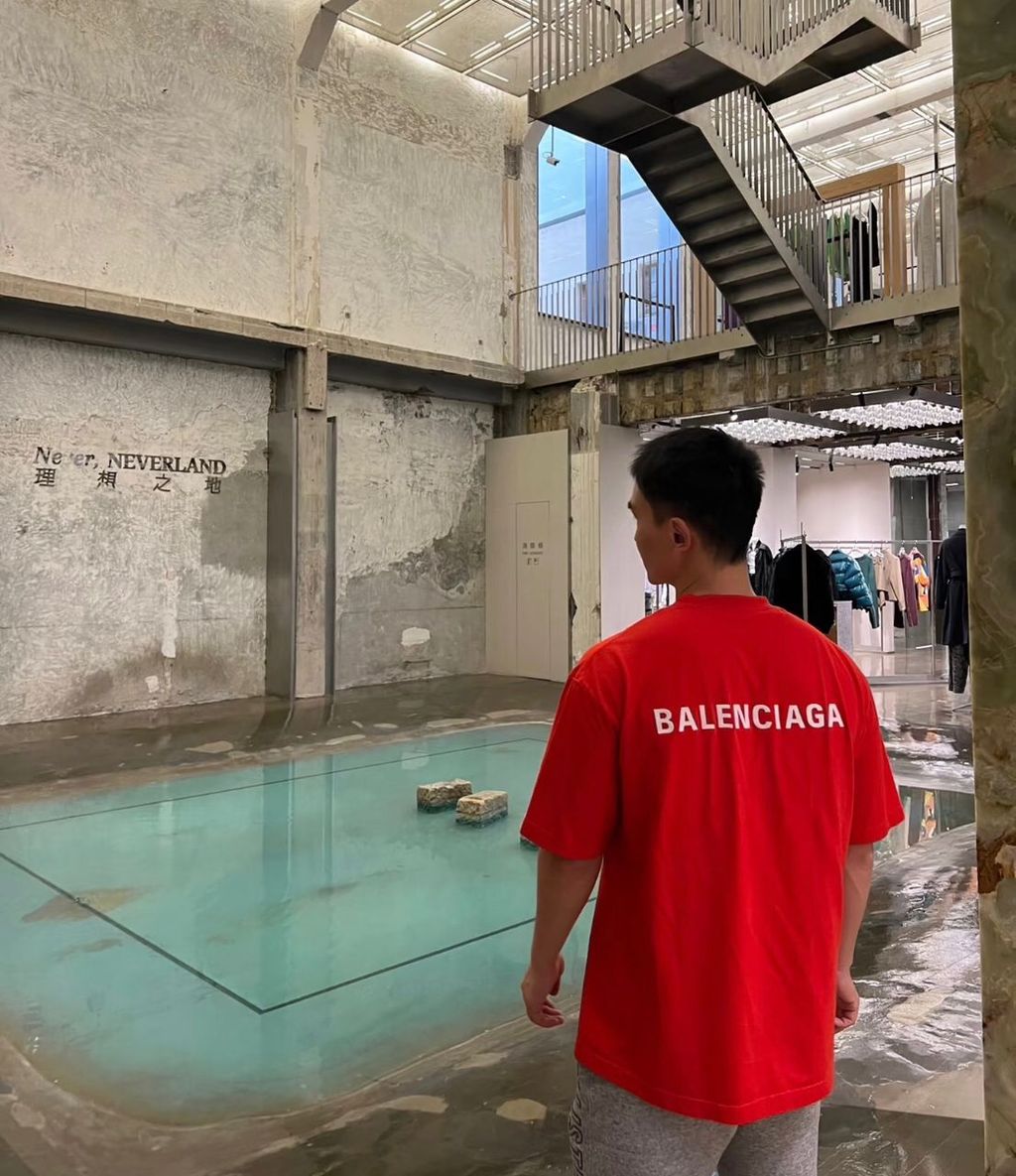 e8743002-d6d1-4ade-b9ed-1db002d36b0b