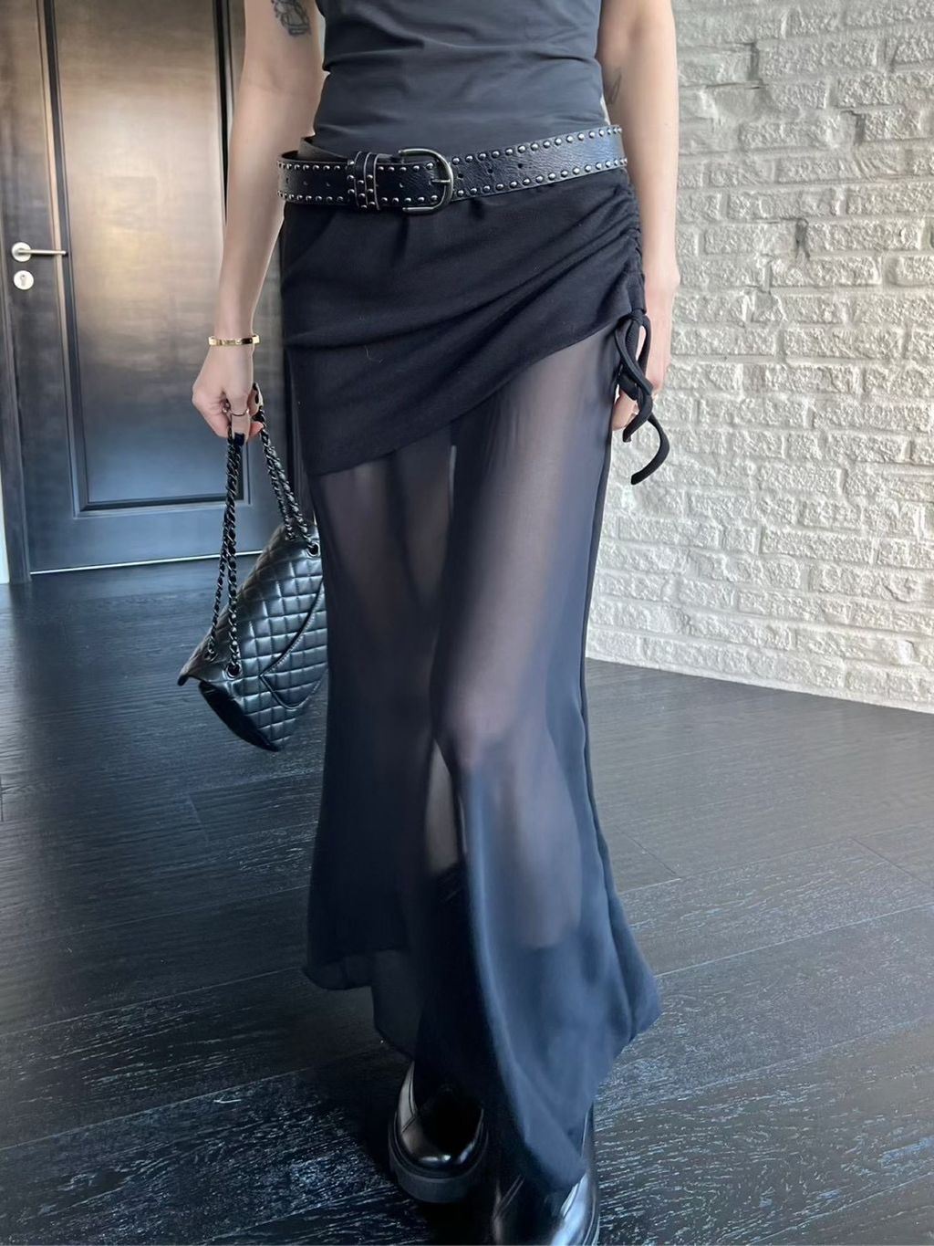 E7B8B6FE-A58A-456F-98A8-7E28549145C9