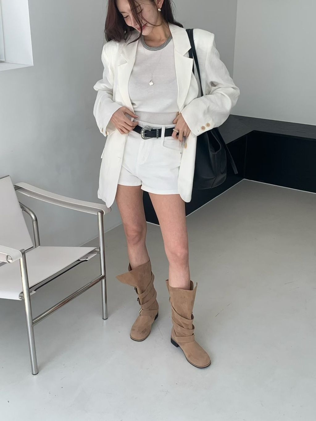 1A6D7C84-7DB0-405E-946E-2D7D650A2716