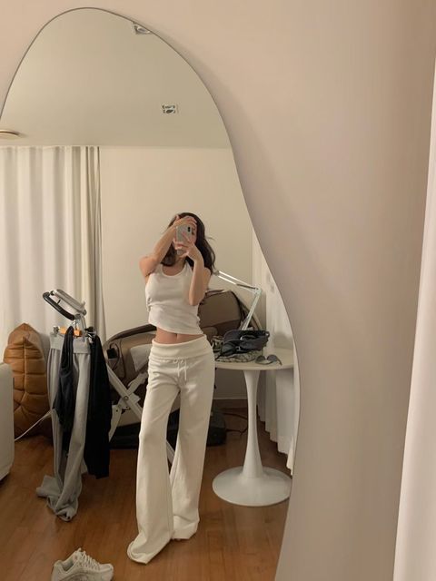 FCCF8985-91D8-4016-9FFA-57EAF6B784D0