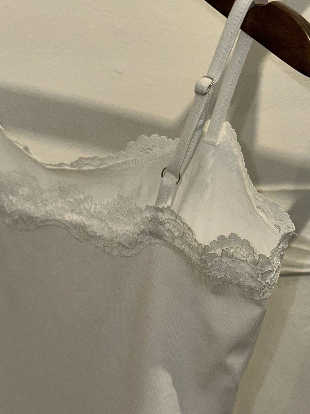 213B5420-C3F4-4E0C-BFE7-64154977B038